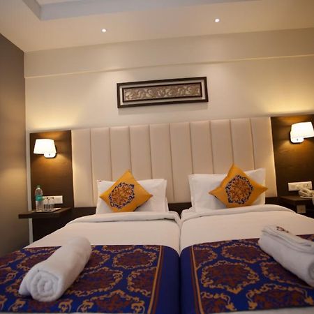 Hotel Ganpat Grand Palani Exterior foto